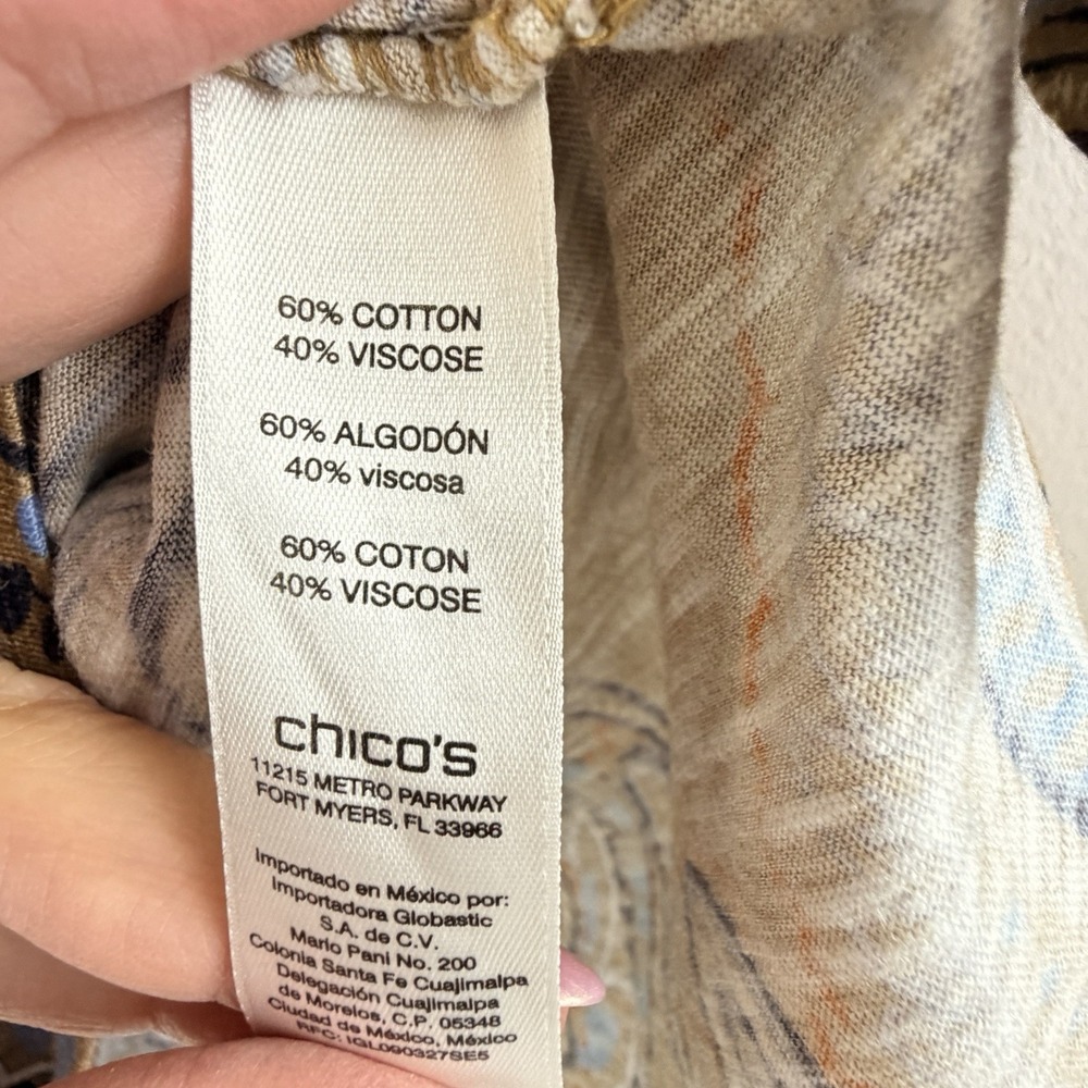 Chico's T Shirt Women's Size 2 (L) White Multicolor Boho Floral Paisley Casual - Picture 5 of 9